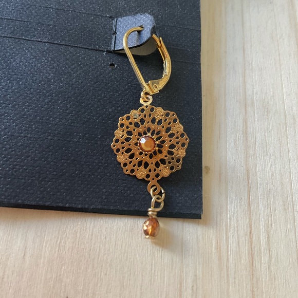 Cookie Lee gold filigree dangle earrings crystal bead - Picture 2 of 3